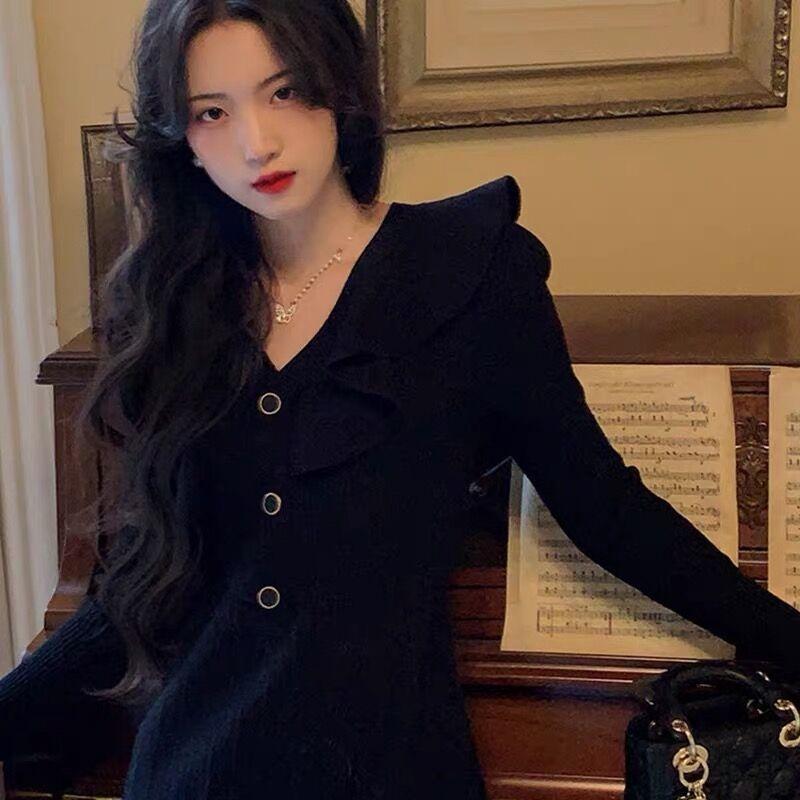 Early autumn new women's knitted dress chic temperament long sleeve design sense niche long dress