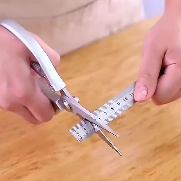 "Heavy-Duty" Stainless Steel Kitchen Scissors with Ergonomic Aluminum Handle - Versatile, Durable & Comfortable for All Cutting Needs