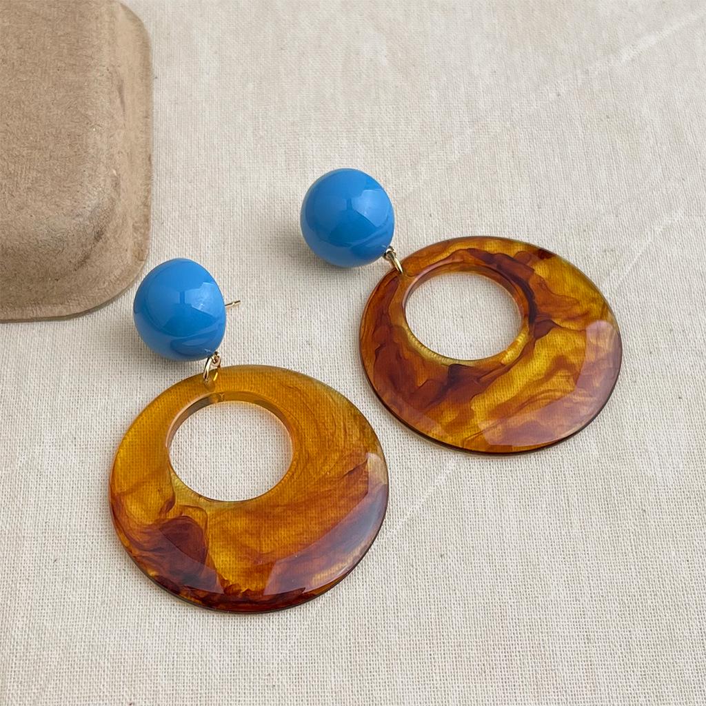 Retro Maillard Gradient Geometric Enamel Stud Earrings: Fashionable, Luxurious, High-End Women's Style