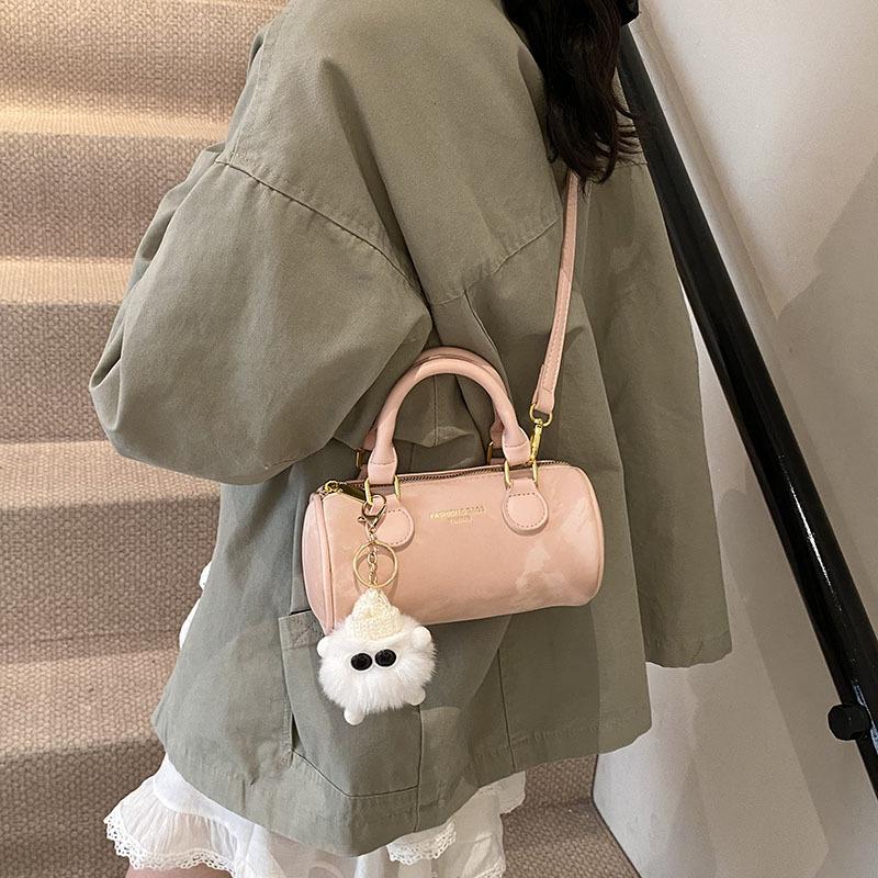 High-end foreign-style small bag women's 2025 new popular versatile messenger bag fashion super hot portable Boston bag