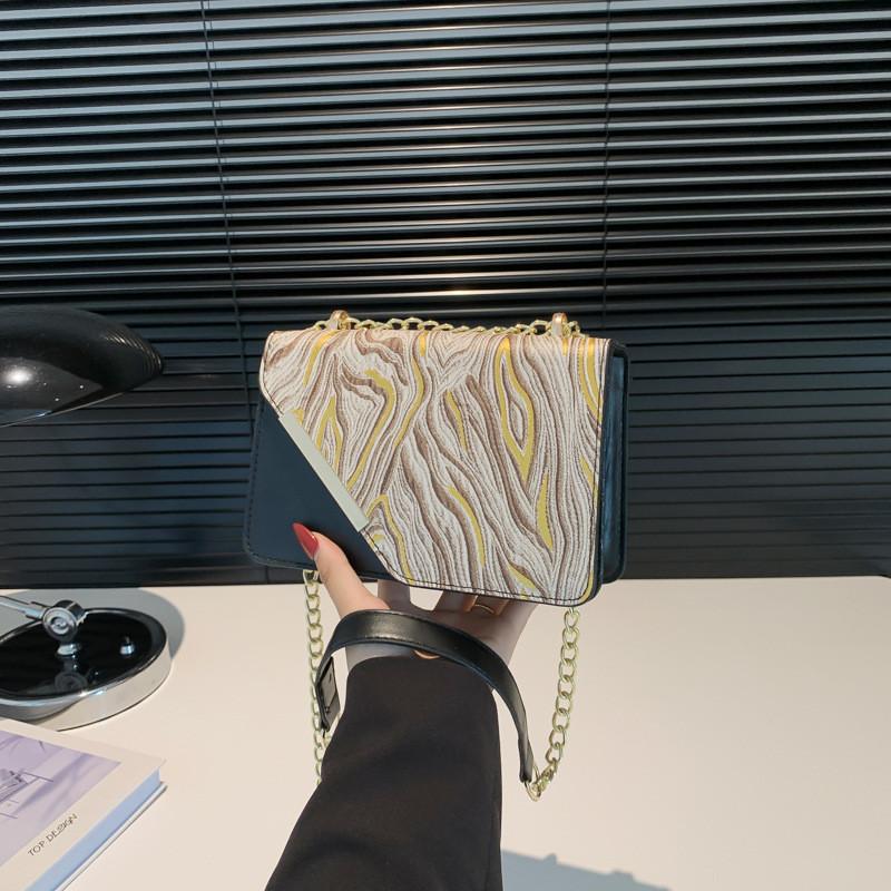 Trendsetting Single Shoulder Small Square Handbag In Black Green Magenta Blue For Fashionable Women