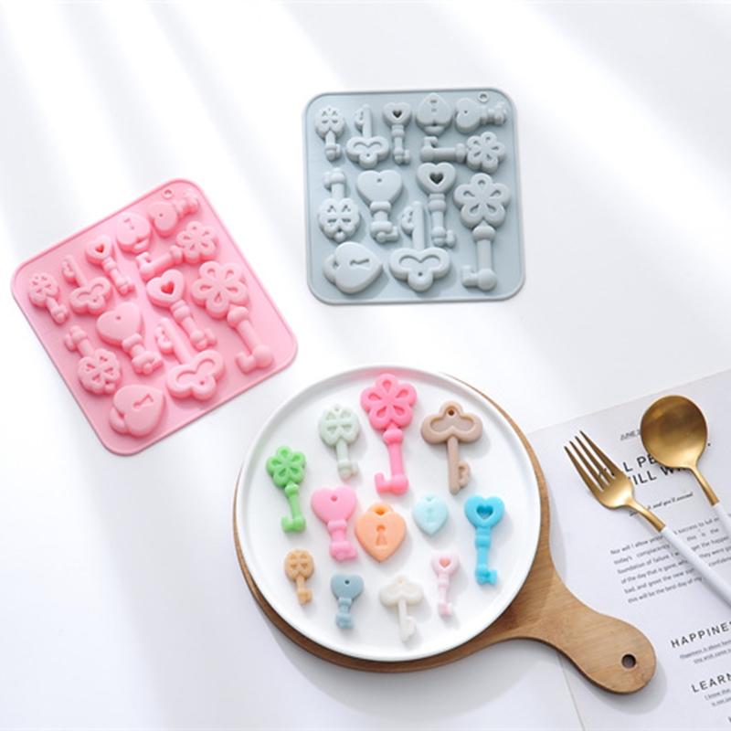 Keys Shaped Chocolate Mold Ice Cube Mould DIY Candy Drip Mold Pudding Molds Fondant Moulds Perfect Gift for Baking Lover