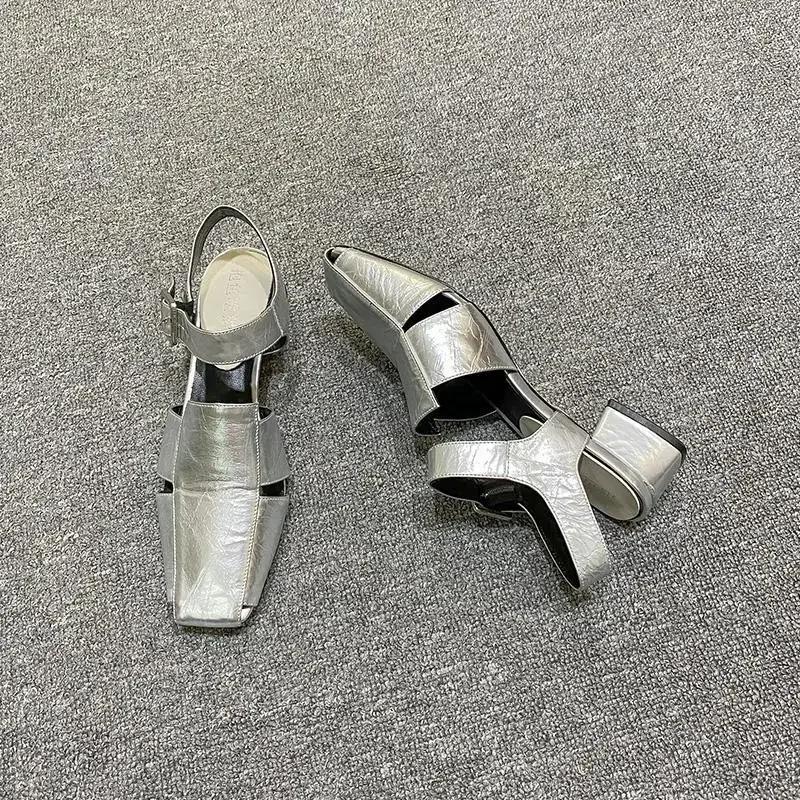 Fashion Summer Silver Leather Broad Band Hollow Out Women Sandals Pumps Luxury Design Cover Toe Buckle Strap Gladiator Roman Shoe