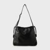 TK Takeo Kikuchi Lockere Große Umhängetasche, Crossbody-Tasche, Passt für A3-Dokumente, Damen, Schwarz (719) 97901327