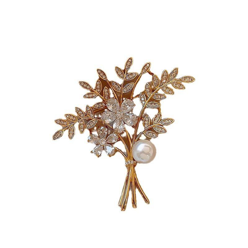 Diamond-Studded Floral Brooch In Alloy For Clothing