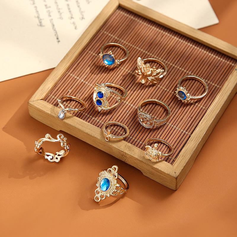 Vintage Gold Alloy Personality Female Style Flower Wave Sapphire 10-Piece Ring