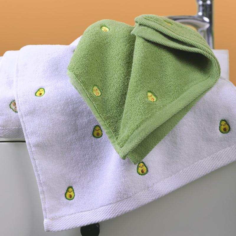 Besticktes Avocado-Badetuch-Set aus reiner Baumwolle - Enthält 1 Stück Badetuch und 1 Stück Gesichtstuch, Weiches, saugfähiges Handtuch, Grün, Weiß
