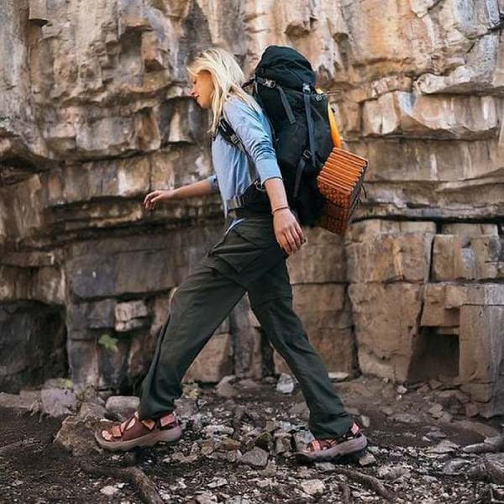 Teva Women S Comfort Tracking Sandal Stvf2516230 Blk