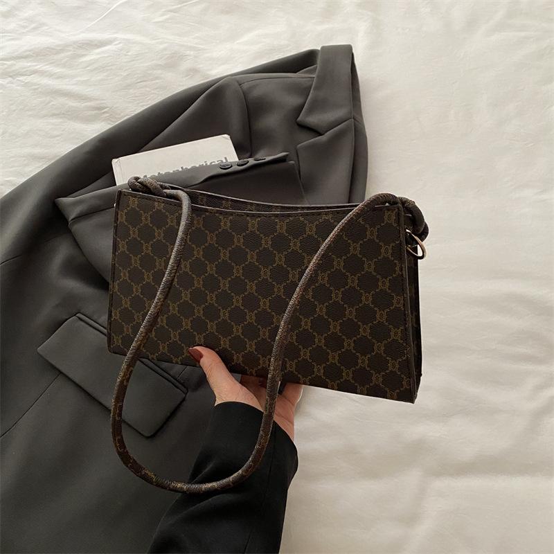 

Нишевая ретро-сумка большой вместимости для женщин 2025 года, новая модная высококачественная текстура, универсальная сумка-мессенджер через плечо