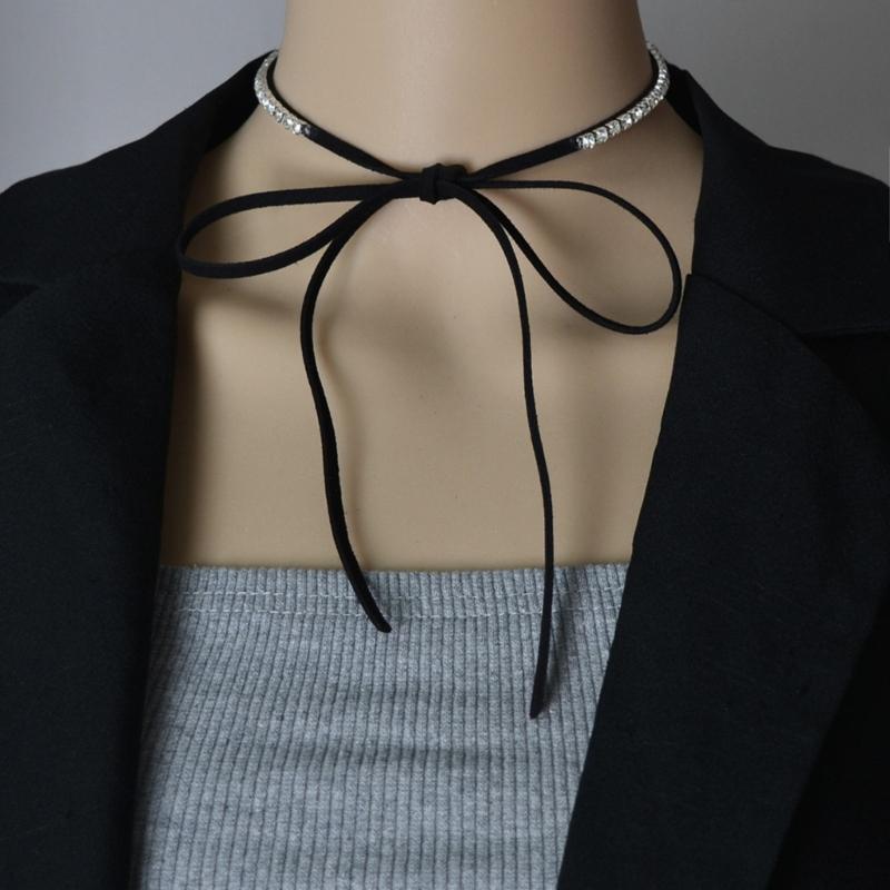 Sparkling Rhinestone Choker Necklace Black Velvets Rope Bowknot Necklace Adjustable Collar Chain Unique Jewelry Ornament