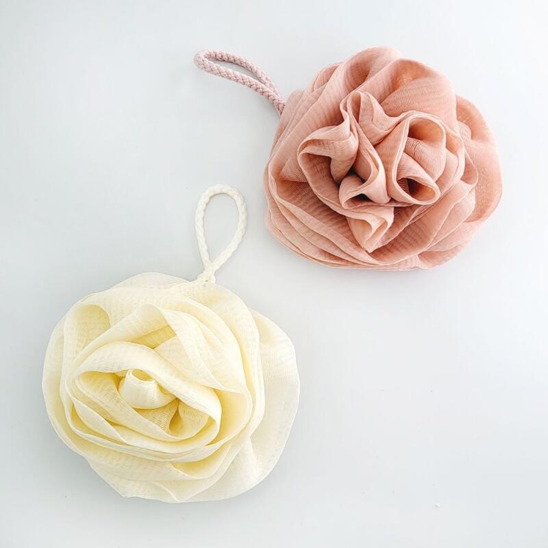 

Bubble mesh ring shower ball