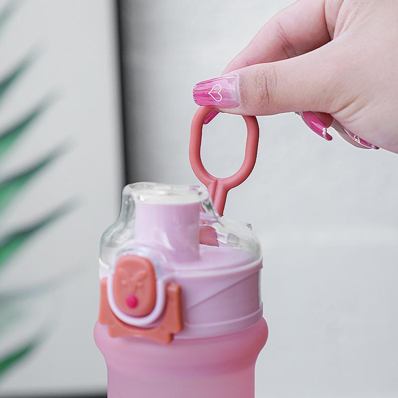 Water bottle high value gradual change small waist plastic cup convenient handle direct drinking cup one-click elastic cover outdoor water cup