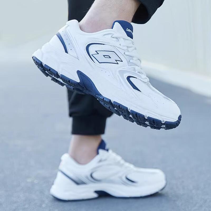 LOTTO Men's Retro-Inspired Casual Sport Shoes