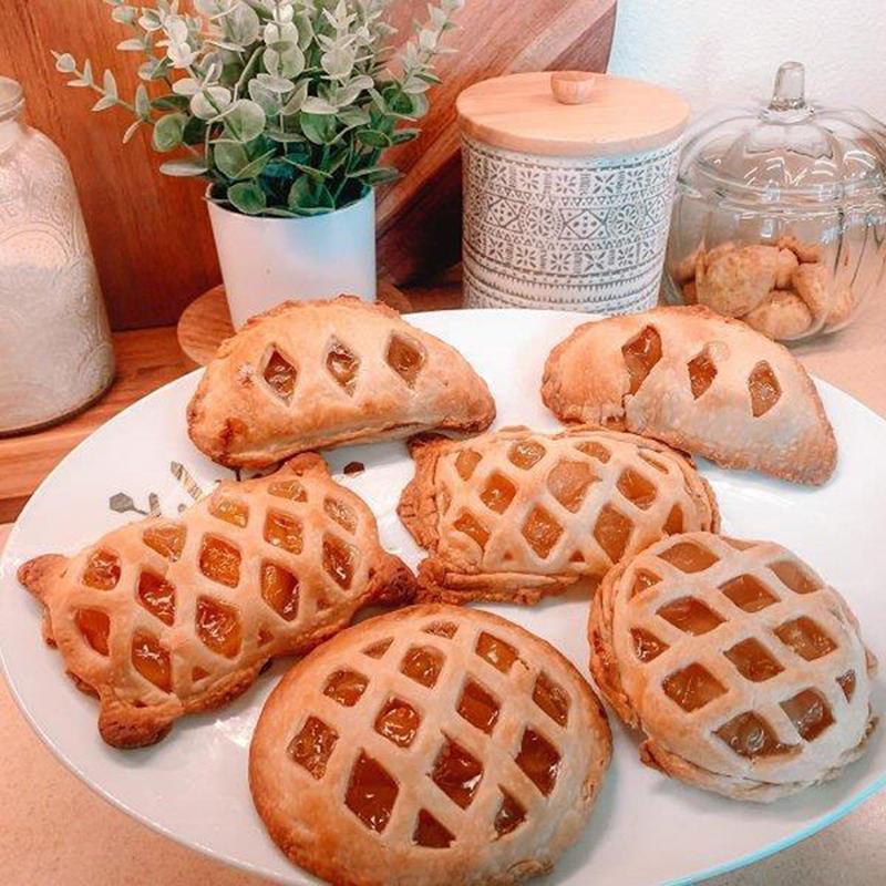 1/3 Pcs Mini Pie Maker Hand Pocket Pies Mold Lattice Pie Top Cutter Dough Pastry Press Empanada Maker For Christmas Baking