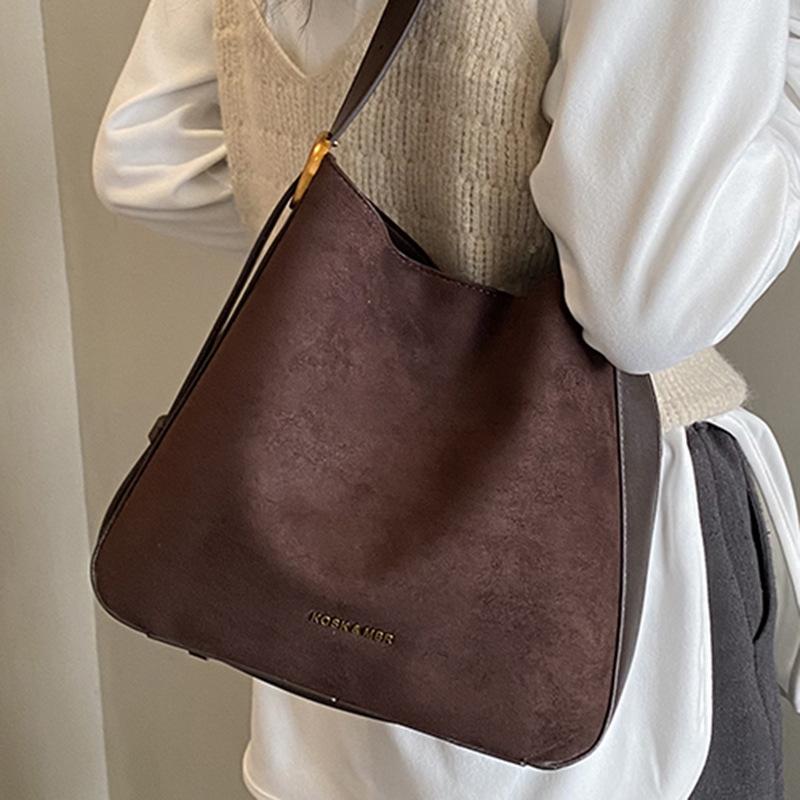 High-value Suede Large-capacity Commuter Tote Bag Women's Bag Winter New Lazy Wind Casual Messenger Bag