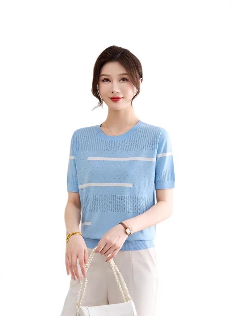 Women's Ice Silk Short Sleeve Knit T-shirt - Summer 2026, Stylish, Loose Slimming Fit, Lightweight & Fashionable for Moms