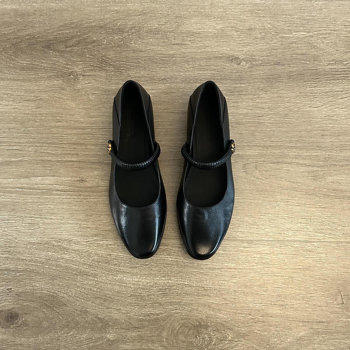 

Super soft lambskin~ French single shoes women s thick heel small leather shoes retro beautiful not tired feet with skirts Mary Jane shoes 40