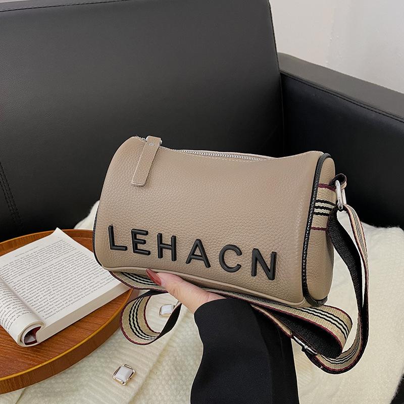 

Leather women s bag new trendy fashion letter shoulder messenger bag first layer cowhide pillow bag абрикосовий