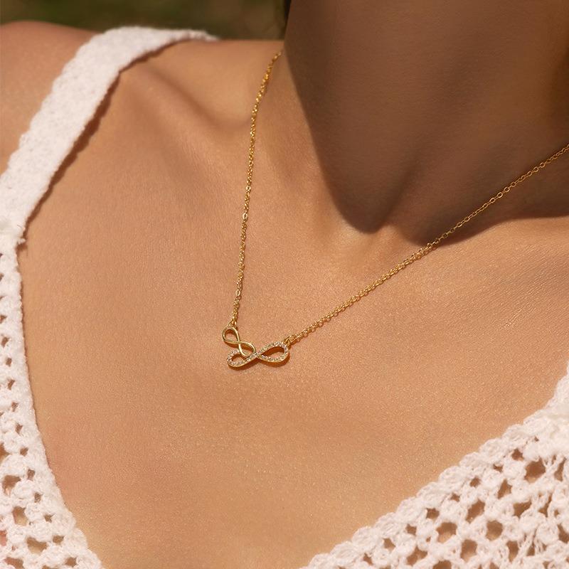 Women European Style Irregular Infinity Clavicle Necklace Fashion Versatile Commute Necklace