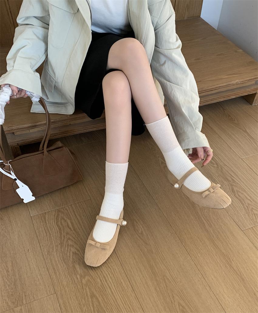 

2025 new spring, autumn and winter temperament French thick heel high heel one-word buckle Mary Jane single shoes women s shoes 39 абрикосовый