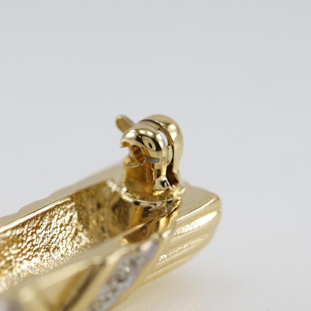 NINA RICCI heart Brooch Plated Gold/Rhinestone heart 10.1g Women Used