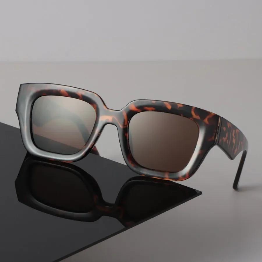 Fashion Sunglasses Women Men Square Mirror Lens Brand Designer Black Sun Glasses Trendy Eyewear Unisex Sexy Vintage