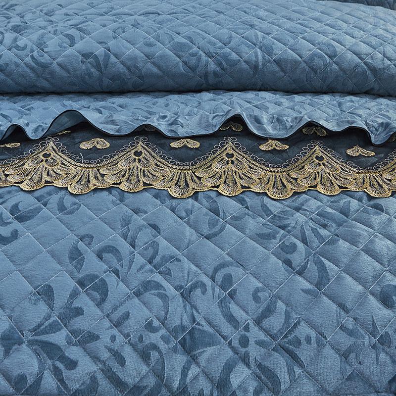 Quilted Velvet Duvet Cover Set Double Bed 220x240 King Size Embroidery Lace Luxury Quilt Cover Solid 2 Pillowcases Soft