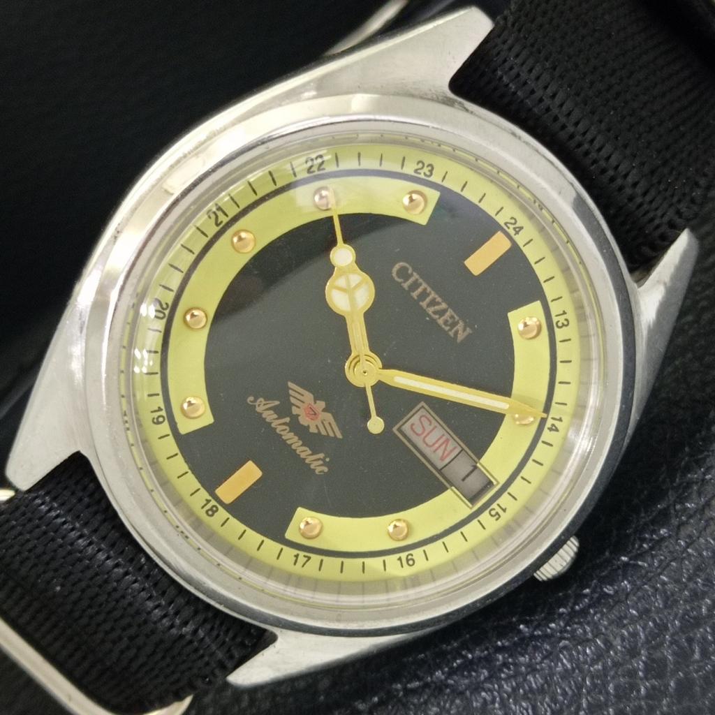 JAPAN VINTAGE CITIZEN AUTOMATIC 8200 MENS BLACK COLOR DIAL WATCH a702778-1 R210-a702778