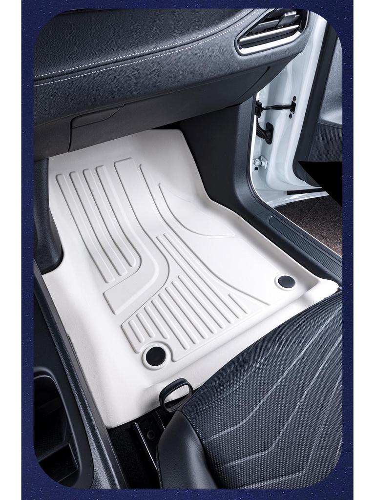 Durable, eco-friendly, odorless TPE high-side floor mats for Chery Jetour PRO EV.