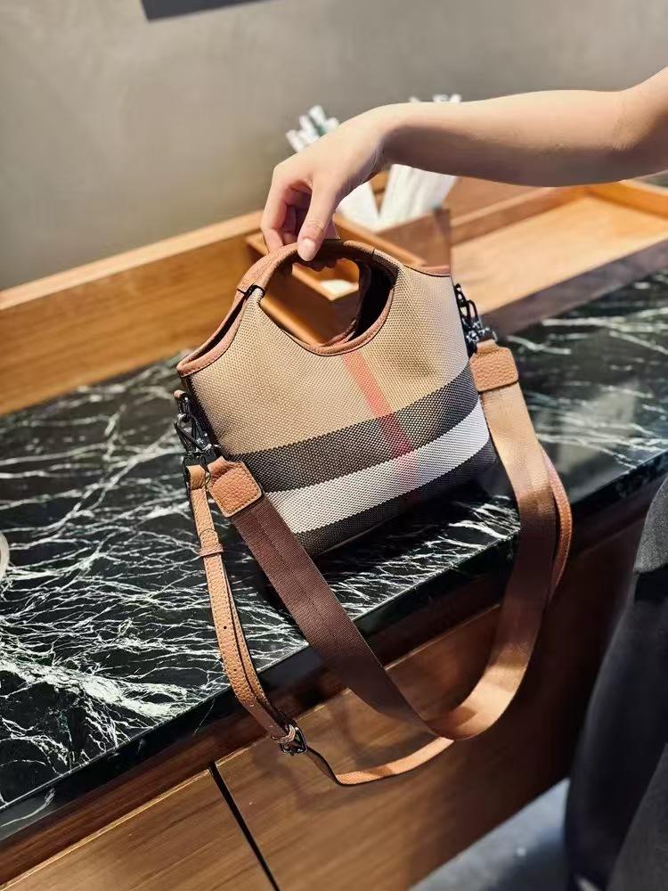 Ретро Сумка-кроссбоди на предплечье из клетчатого холста - Женская коллекция 2025 25x30x11 cm