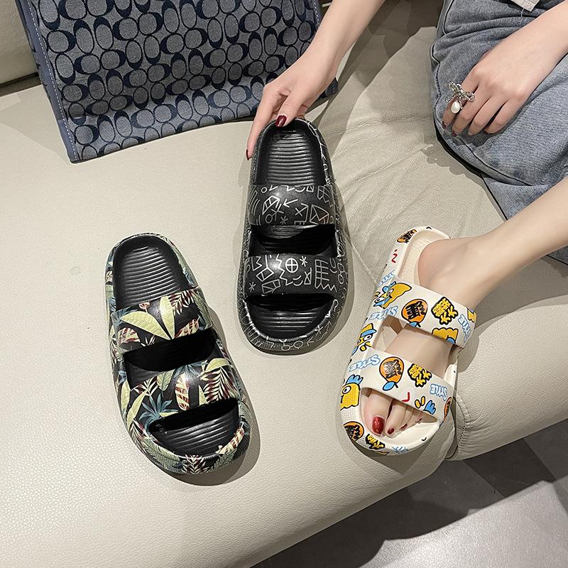 Vyrų ir moterų poros Vasaros storos dugno neslystančios minkštos apatinės grafiti šlepetės namų viduje, vieno žodžio šlepetės