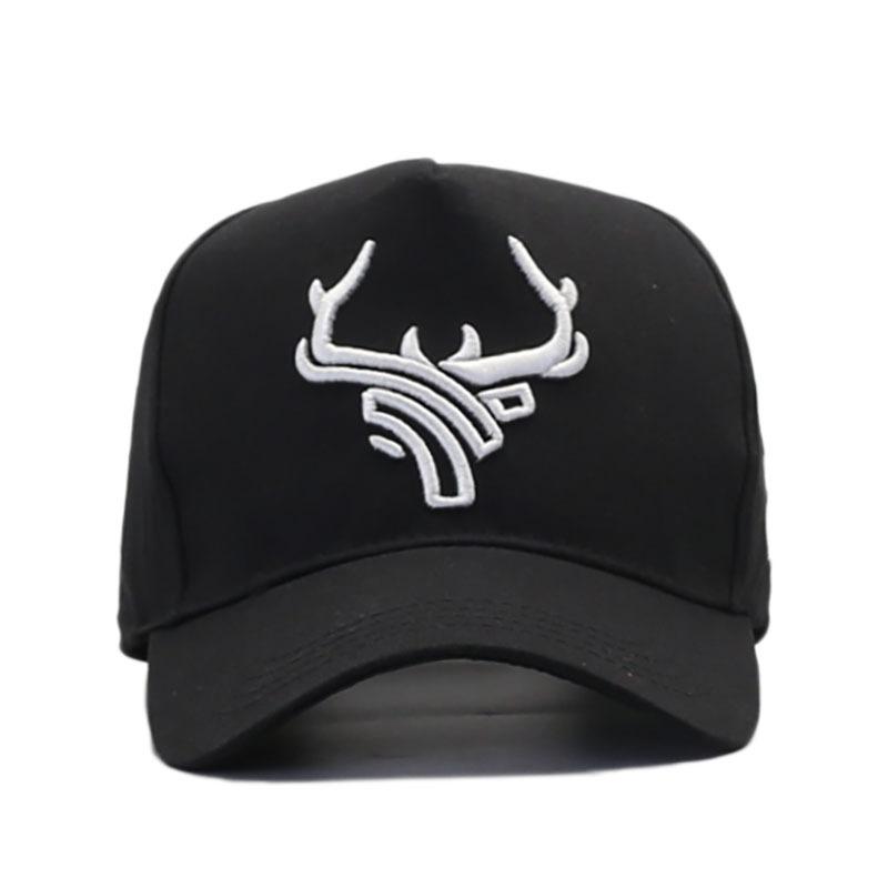 New Elk Angle Embroidered Baseball Cap Men's and Women's Casual Trend Sunshade Cap