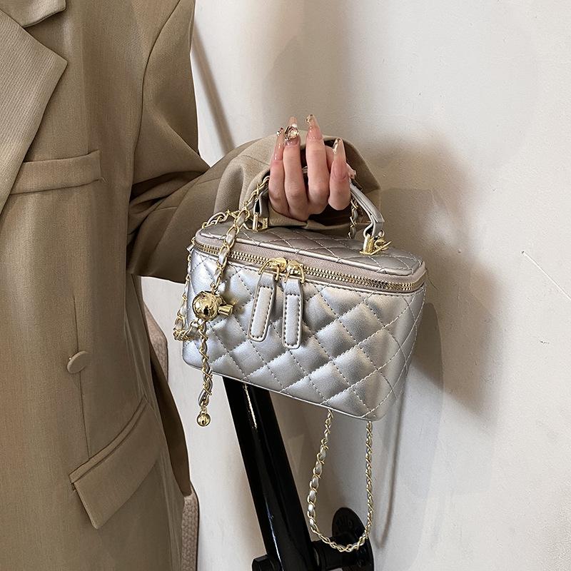 Silver Mini Bag Women's Summer 2025 Tide Rhombus Chain Handbag Commuter Shoulder Crossbody Bucket Bag