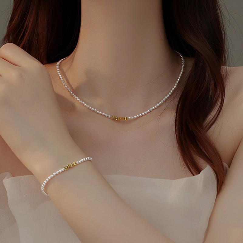 Elegant Freshwater Pearl and Shell Bead Women's Necklace - High-End Design Choker and Clavicle Chain