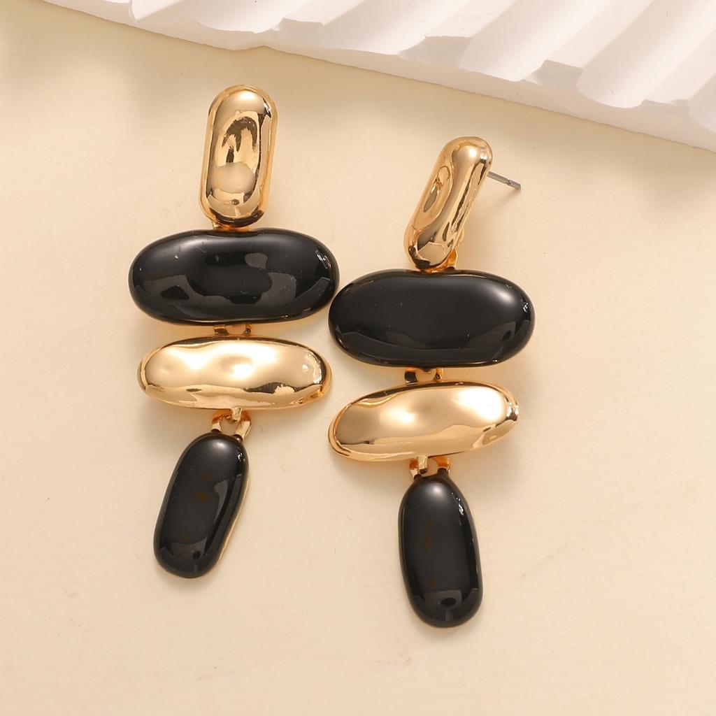 Light Luxury Retro Metal Pendant Earrings for Women Personality Irregular Geometric Statement Earrings Jewelry Accessories Gifts