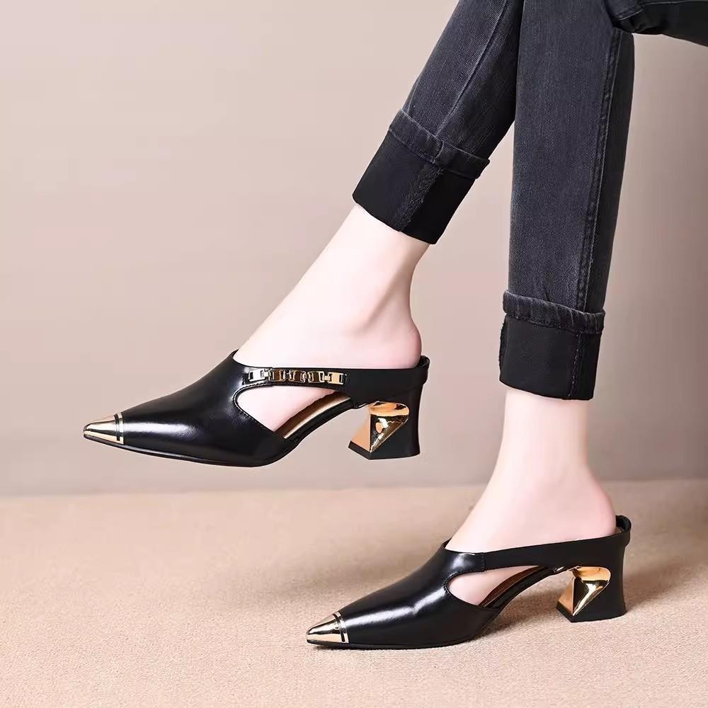

Metal iron head summer pointed head half slippers women wear horseshoe middle heel casual lazy one pedal bag head drag 34 чёрный