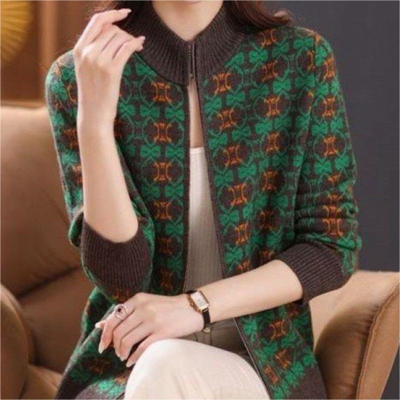 

Ранняя осень среднего и пожилого возраста кардиган женский вязаный на молнии с воротником-стойкой короткий зеленый верхняя куртка свитер свободного большого размера для женщин one size fits all зелёный