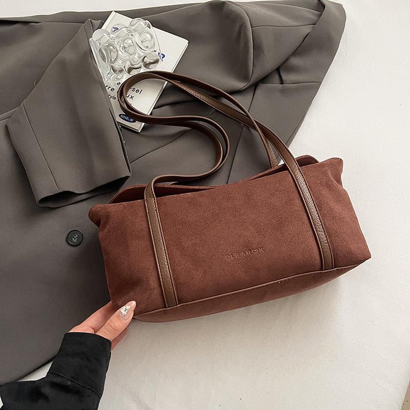 Autumn and winter suede bag women's 2025 new commuter versatile work niche single shoulder armpit bag pillow bag