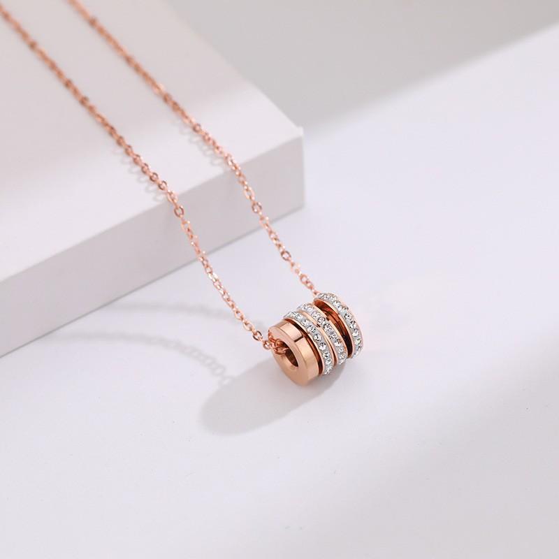 

Ожерелье из титановой стали с бриллиантовой подвеской в ​​виде цилиндра