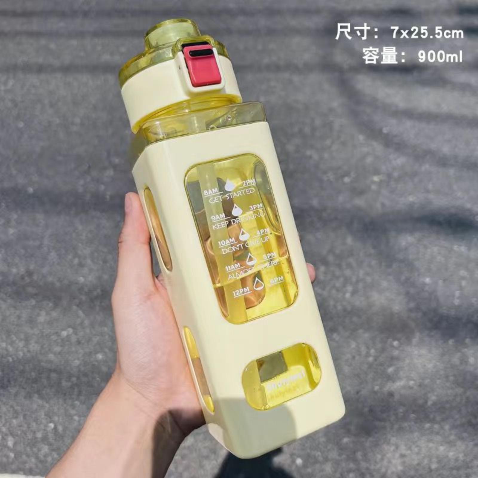 

Portable Large Capacity Straw Cup 700ml Plastic Water Bottle with Handle Leak Proof Design Suitable for Outdoor Travel and Daily Use One Size жовтий