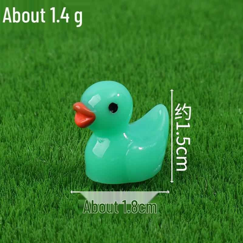 Yellow Duck Resin Figurine for Micro Landscape Decoration