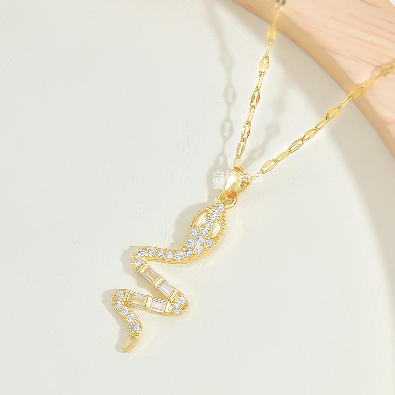 Small Snake Necklace Female Personality Versatile Trend Zircon Animal Pendant Collarbone Chain