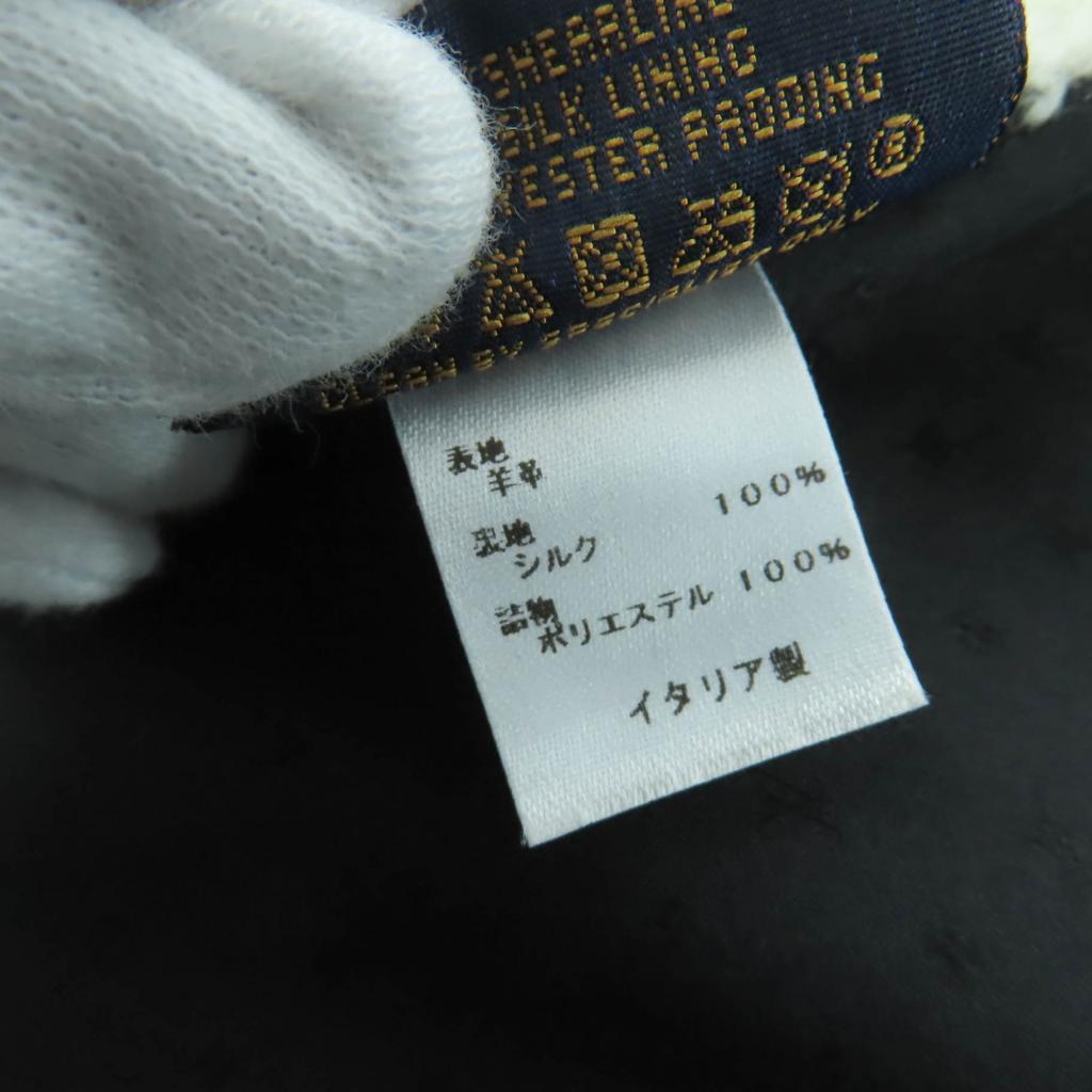 Great LOUIS VUITTON Scarf LV logo shearling mouton Ivory Sheep leather M77054 Used