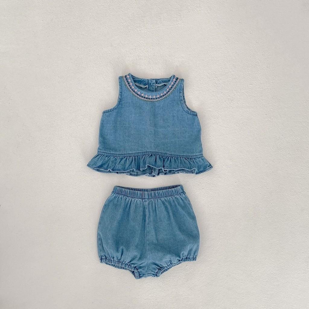 

Soft Cotton Summer Denim Two Piece Set For Girls With Embroidery Ideal For Infants And Toddlers 66cm/25.98in