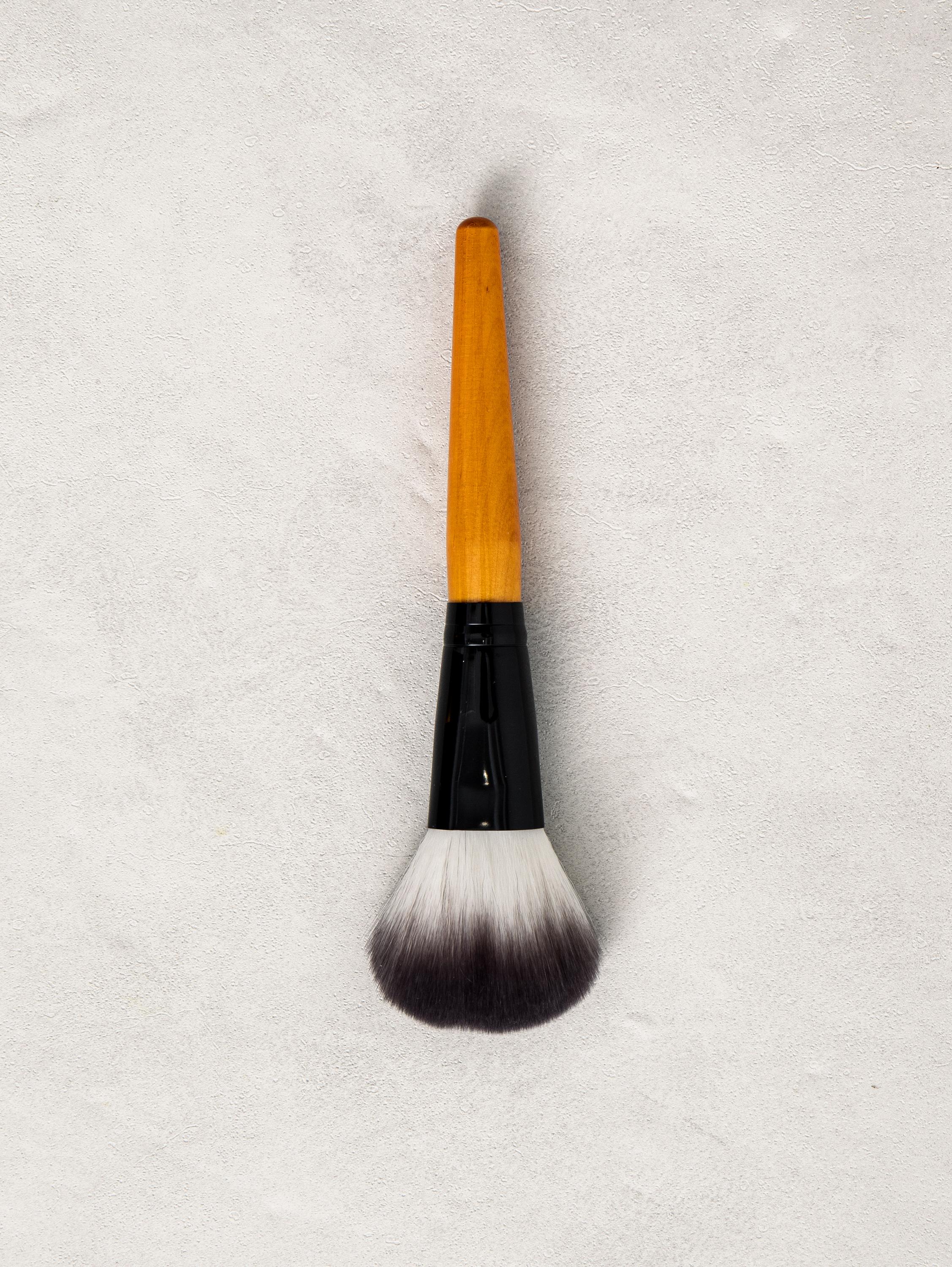 

Premium Large Powder Brush 1ea