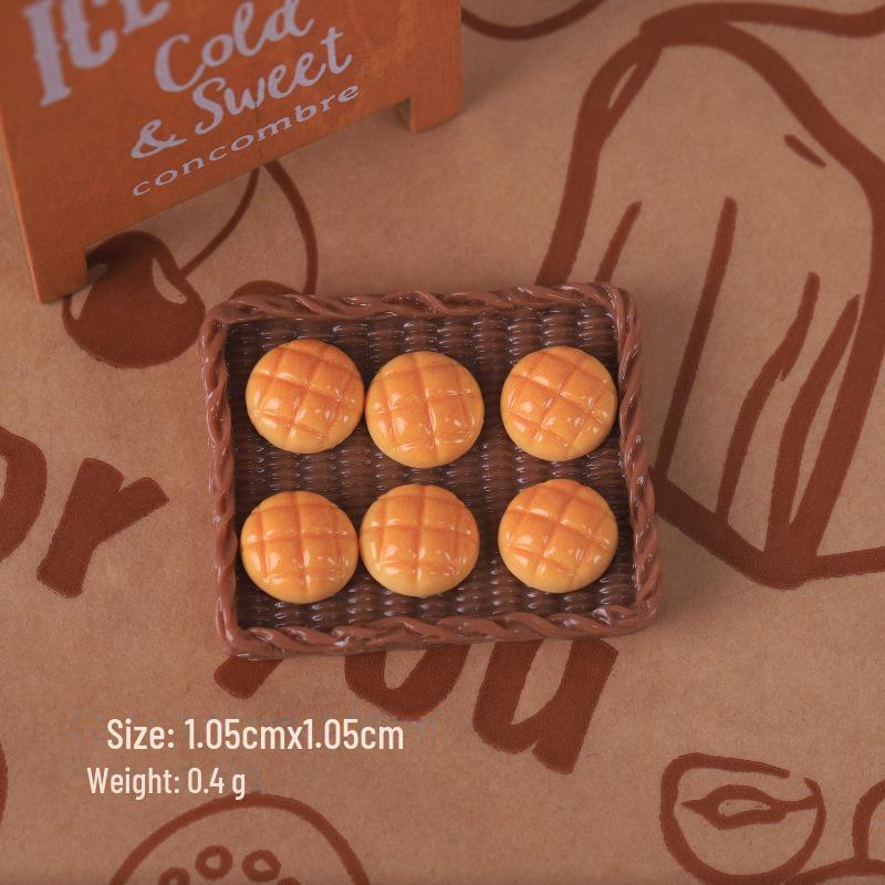 

Мини-игровой набор «Еда»: Круассан, тост, сумка «Кошачий коготь», крем «сделай сам», клей, шпилька, гвоздь, аксессуары из смолы