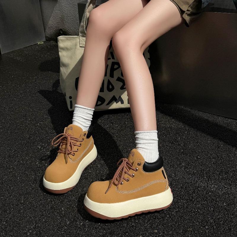 Fashion Women Fad Casual Big Head Rhubarb Boots No Slip Soft Bottom Height Increased Boots Thick-bottomed Lady Tooling Boots Botas Mujer