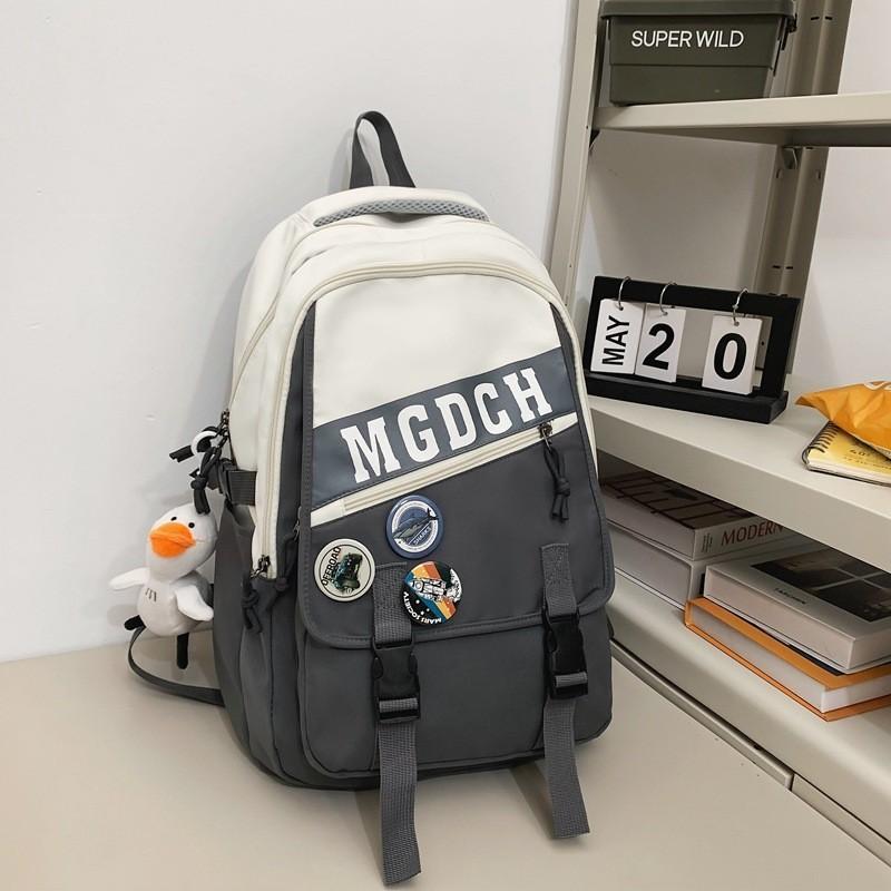 Trendy High-volume Backpack Minimalist Design Lightweight Waterproof Versatile Backpack