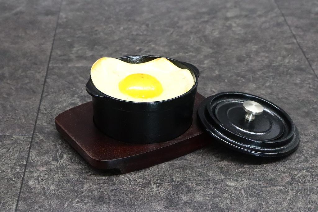 Asahi Mini Cocotte (with Wooden Base) Insulated Cooking Pot for Commercial Use