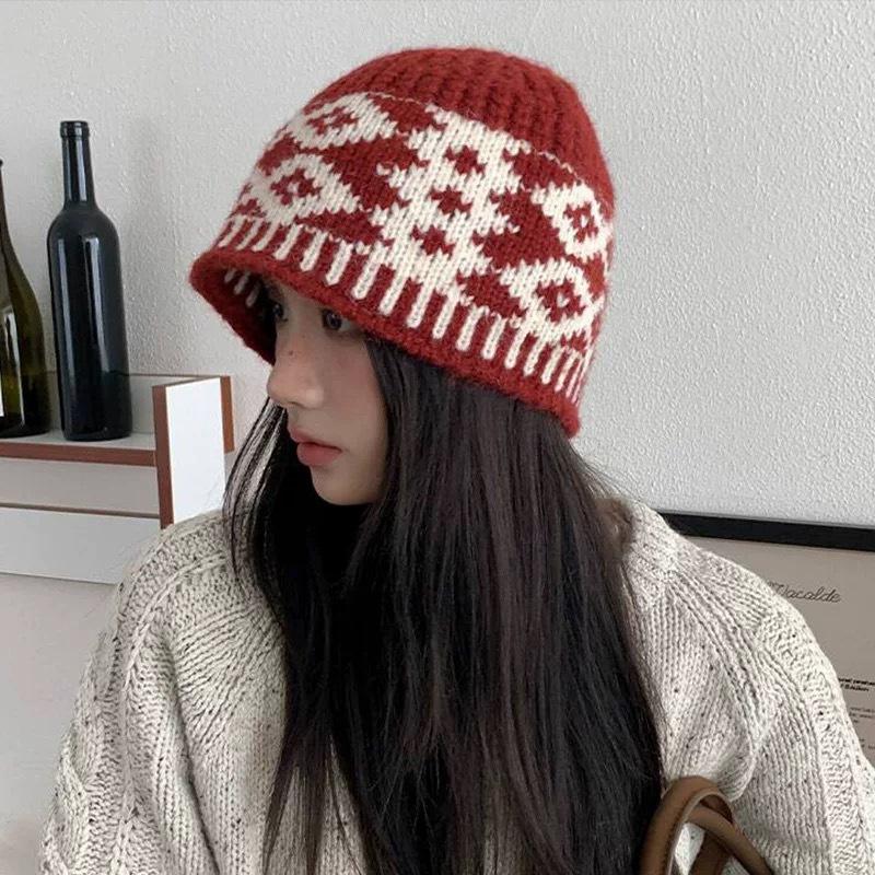 Bucket hat women's knitted basin hat autumn and winter versatile face small wool hat cover face bucket hat women